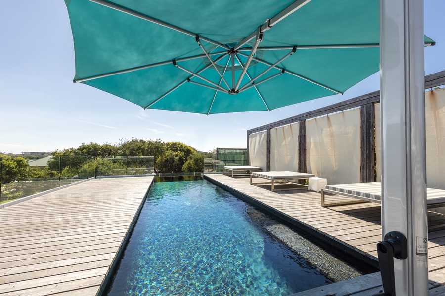 m Oct Eclipse Cantilever Umbrella in Turquoise